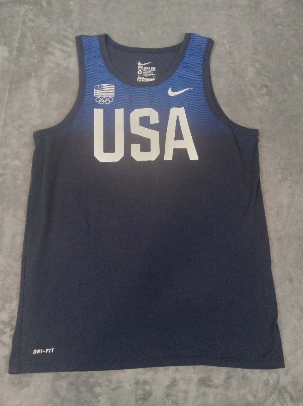 Nike USA TEAM Navy and White USA Athletic Tank Size Medium